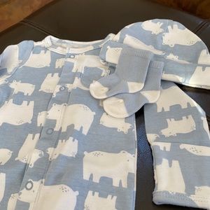 Carter’s Newborn 3-piece set